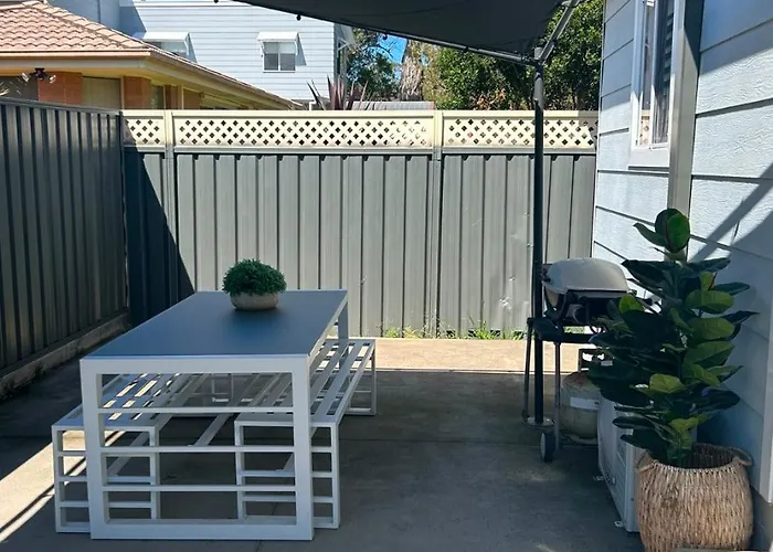 Dog Friendly New Humble Abode In Hotspot Location
