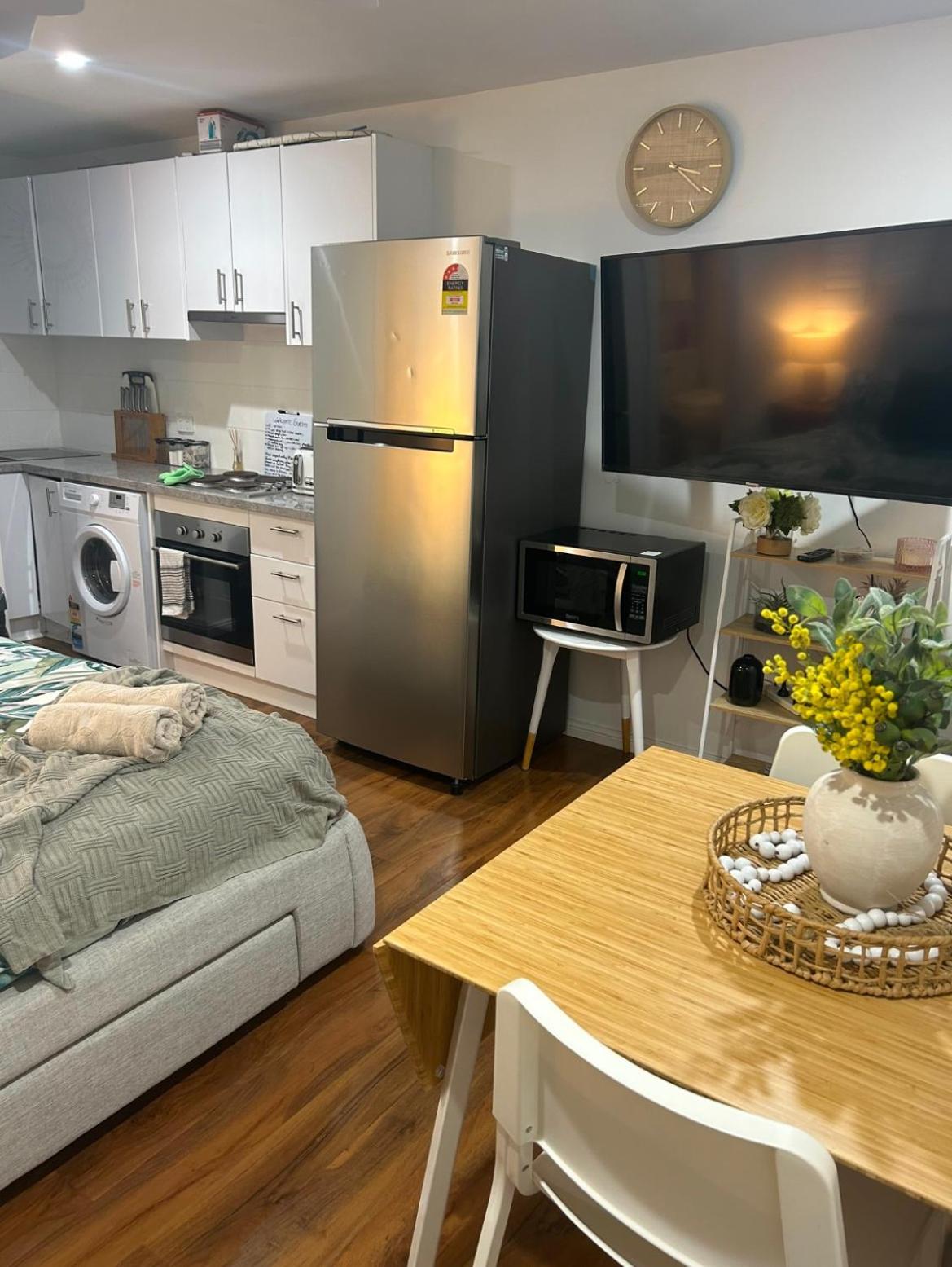 Dog Friendly New Humble Abode In Hotspot Location