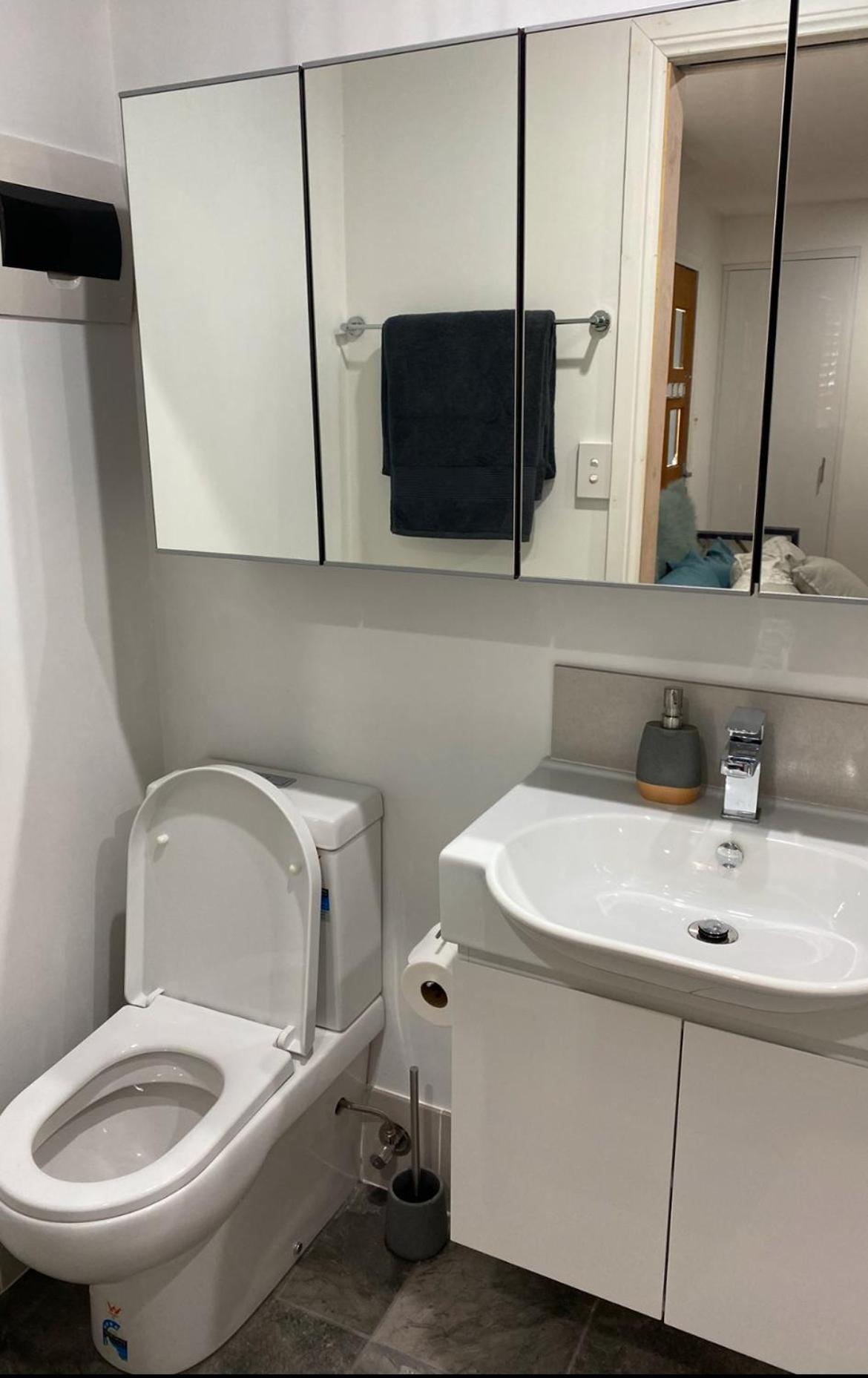 Apartment Dog Friendly New Humble Abode In Hotspot Location Budgewoi